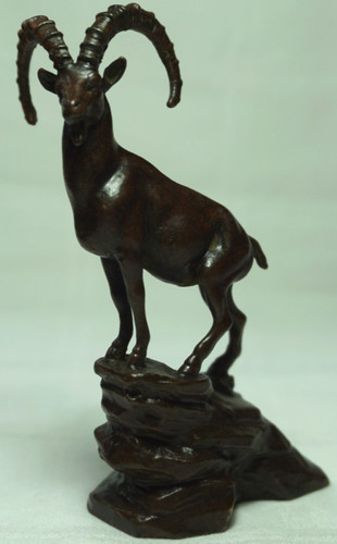 Steinbock figur aus bronze - aus,