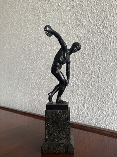 Art-Déco-Bronzeskulptur