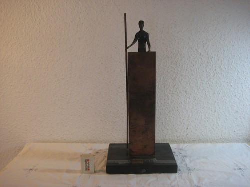 Moderne bronze figur - moderne,