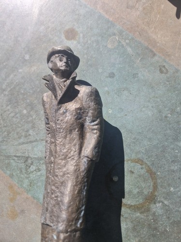 Bronzeskulptur strassacker - fa,