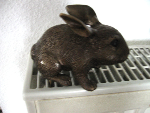 Hase kaninchen aus bronze - hase,