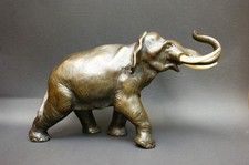 Gigantische Bronze Elefant