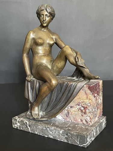 Antike bronze statue - bronze,