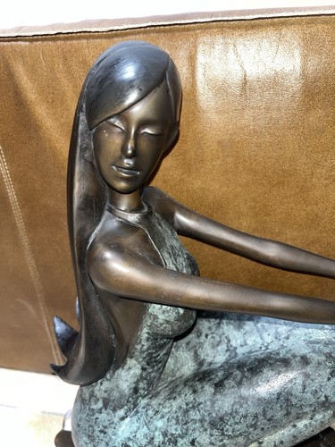 Bronzefigur frau aquarius - frau,
