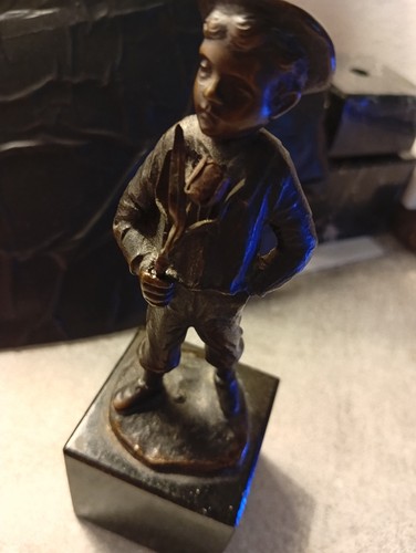 Vintage bronze statue auf - bronze,