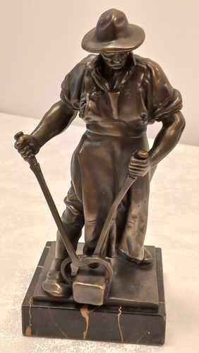 Bronze figur mit - figur,, marmor
